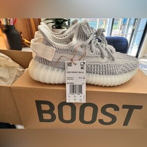 Yeezy Boost 350 V2 Brand new